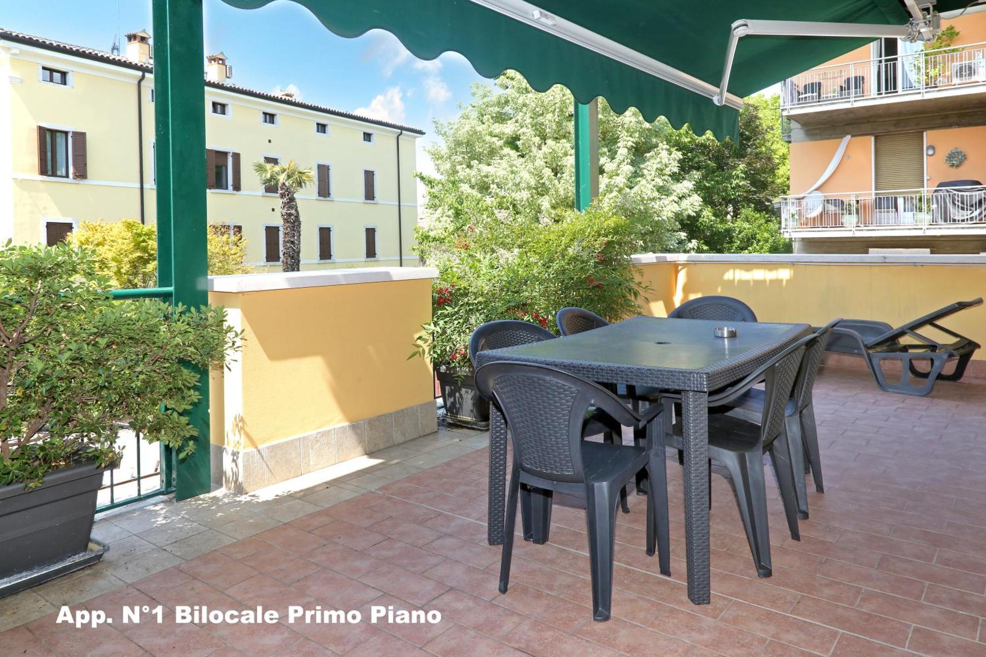 3V Apartments Бардолино Экстерьер фото