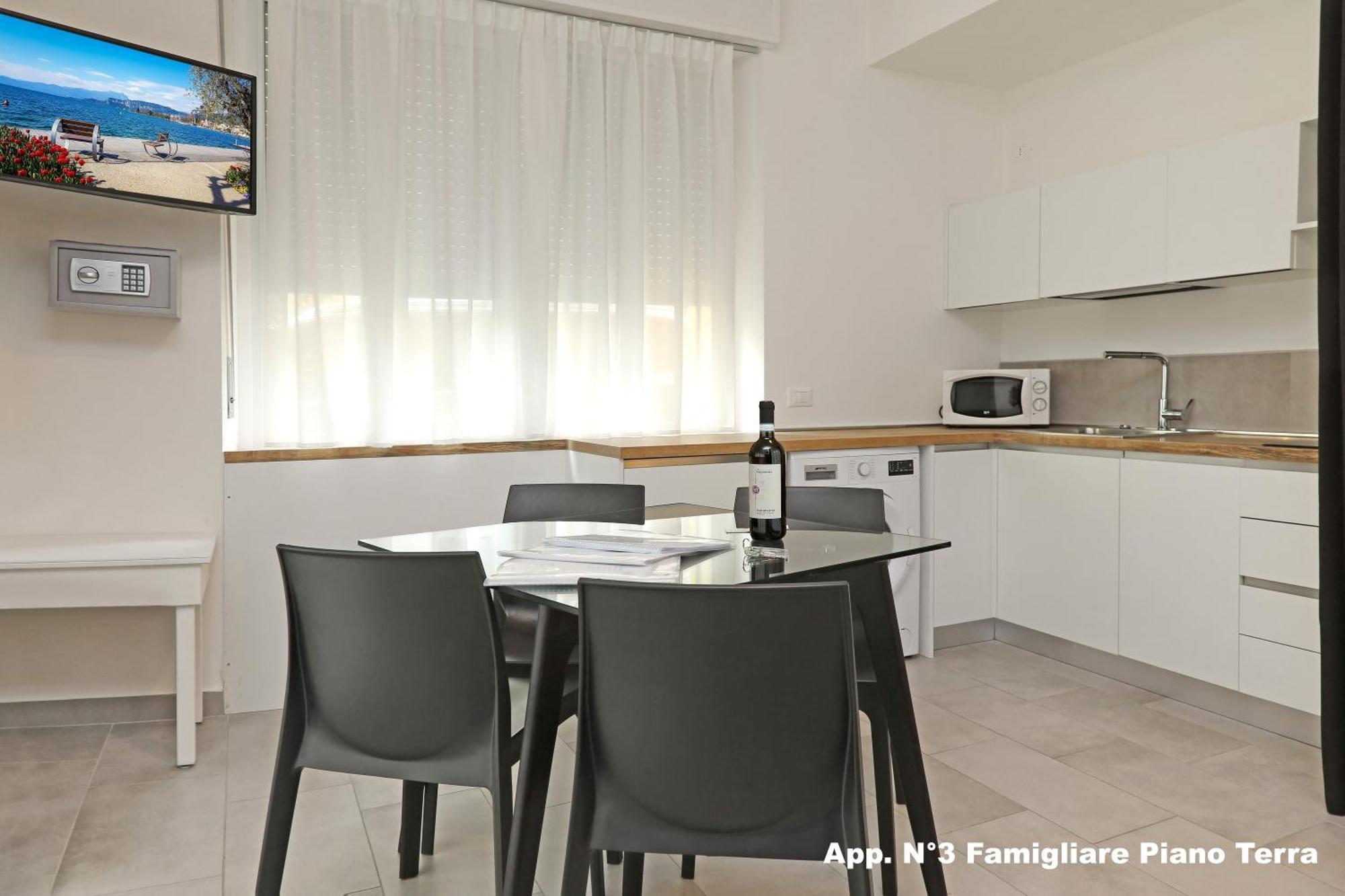 3V Apartments Бардолино Экстерьер фото
