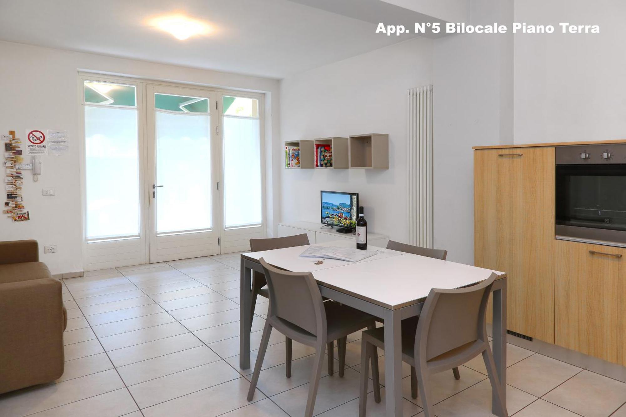 3V Apartments Бардолино Экстерьер фото